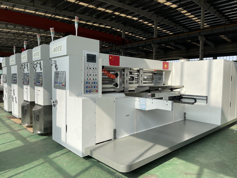?2021年5月21日，越南富發紙箱廠采購的ZYKM I型900x2000mm 高速全自動印刷開槽模切機生產完畢，準備發貨。